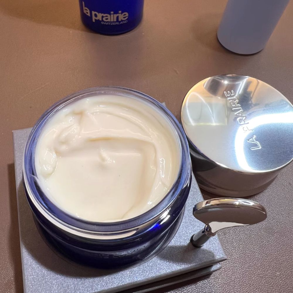 LA PRAIRIE Skin Caviar Luxe Cream Sheer